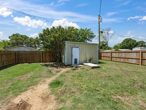1312 Rock Street Bowie TX 76230