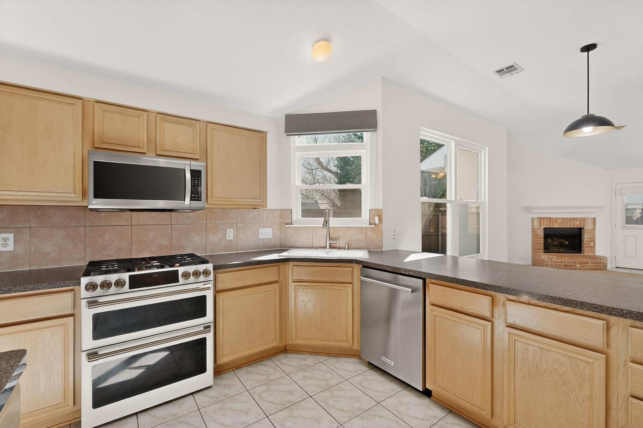 4557 Highridge Drive The Colony TX 75056