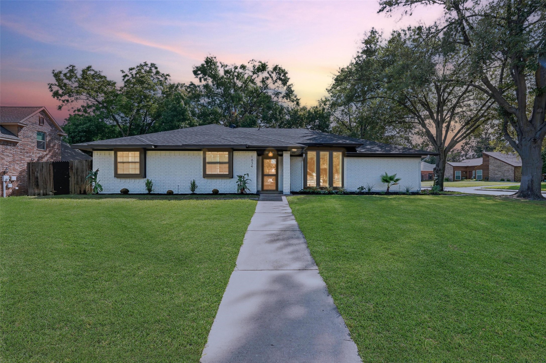 1634 Vail Place Lewisville TX 75077