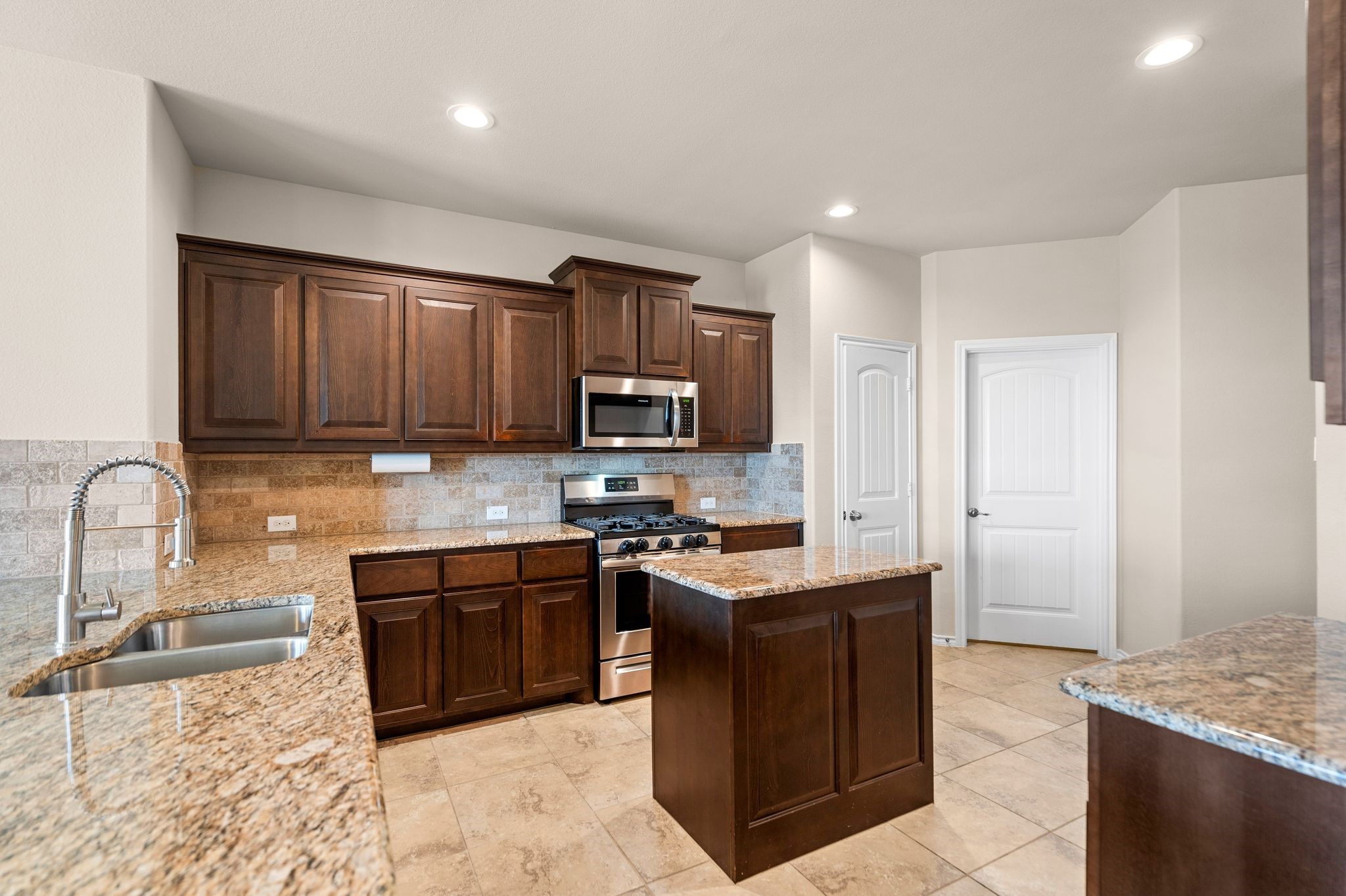 513 Gannet Trail Argyle TX 76226