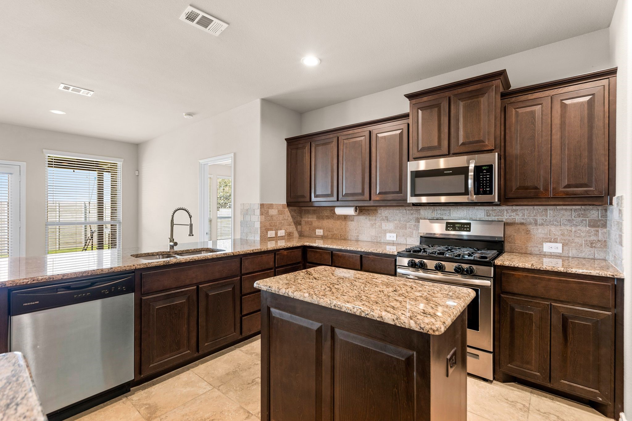 513 Gannet Trail Argyle TX 76226