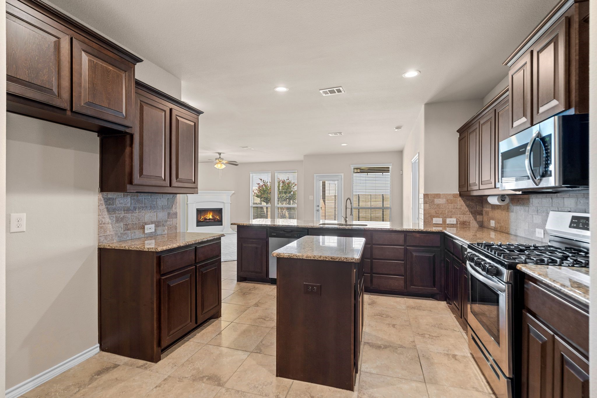 513 Gannet Trail Argyle TX 76226