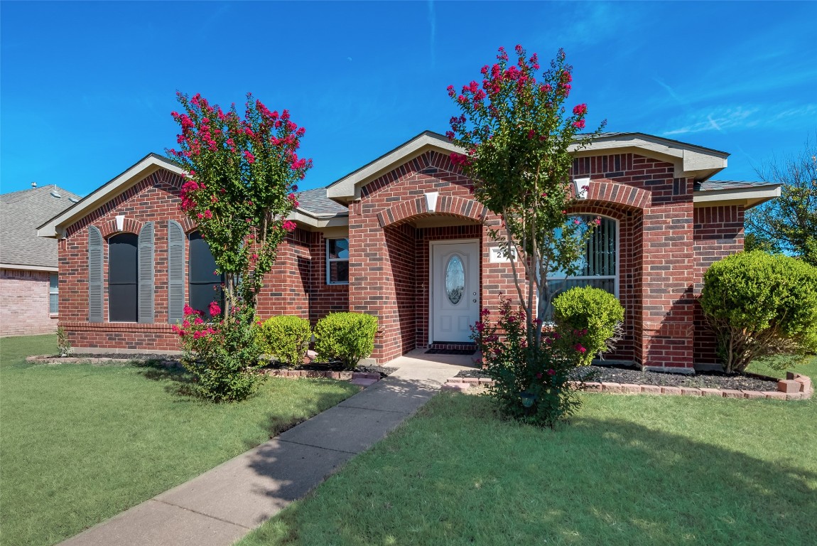 219 Deerfield Court Cedar Hill TX 75104