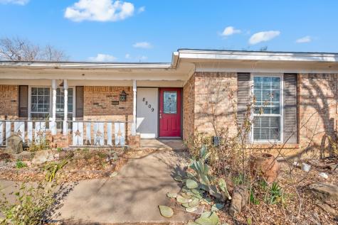 8209 Pearl Street North Richland Hills TX 76180