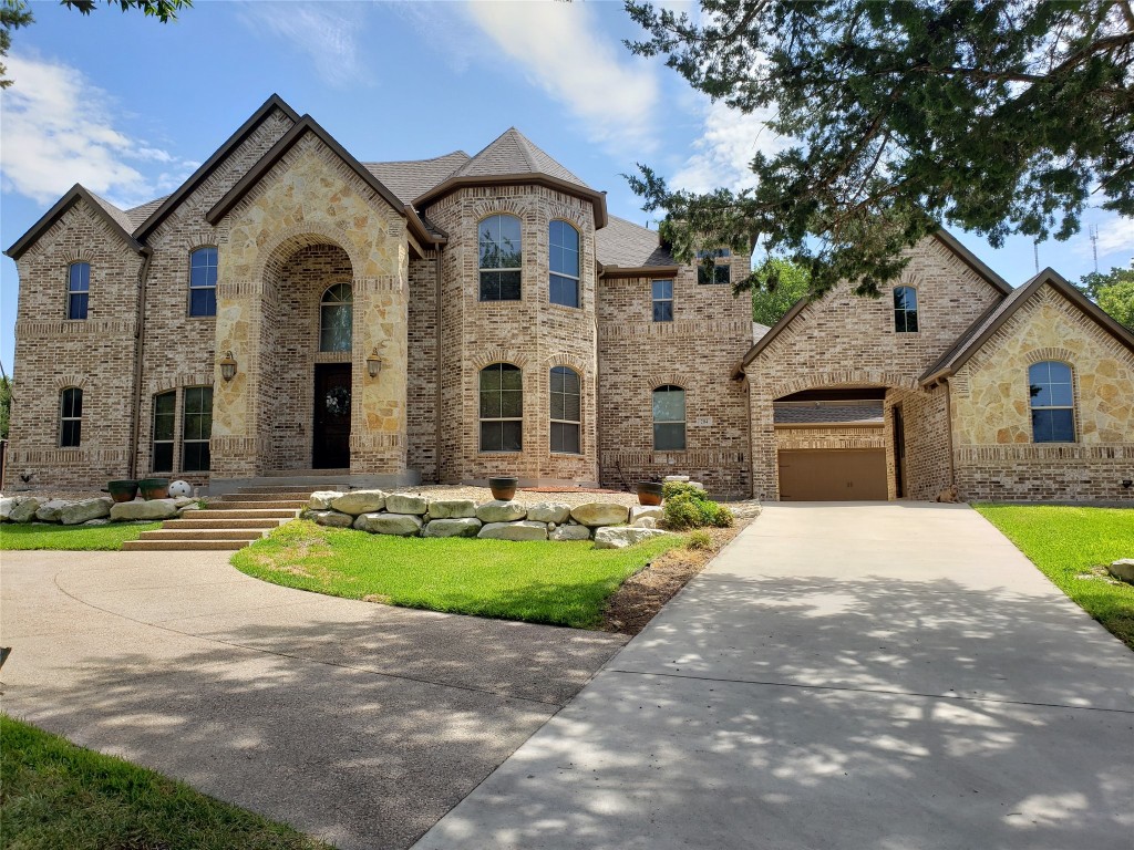 204 City View Court Cedar Hill TX 75104