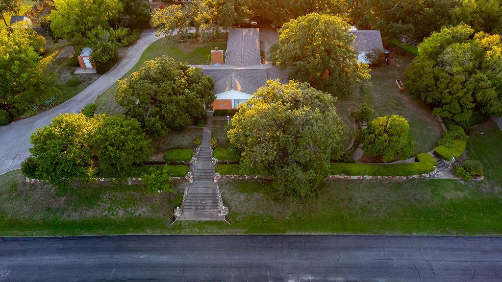 1604 N Haven Drive Corinth TX 76210