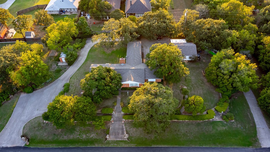1604 N Haven Drive Corinth TX 76210