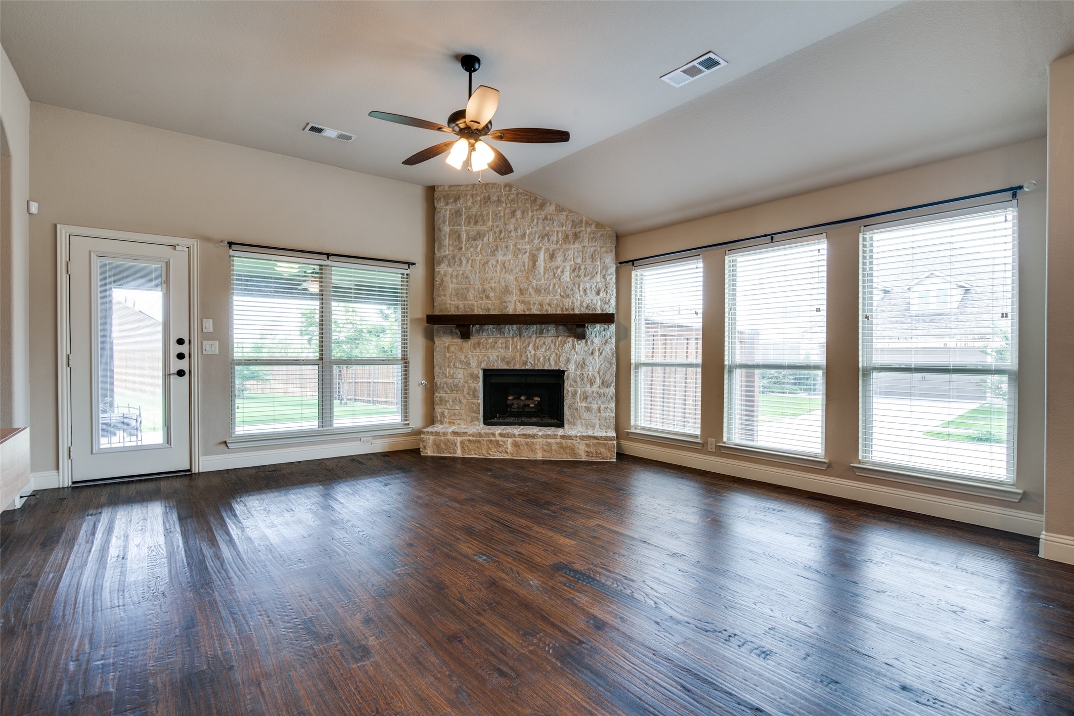 1813 Chadwick Lane Forney TX 75126