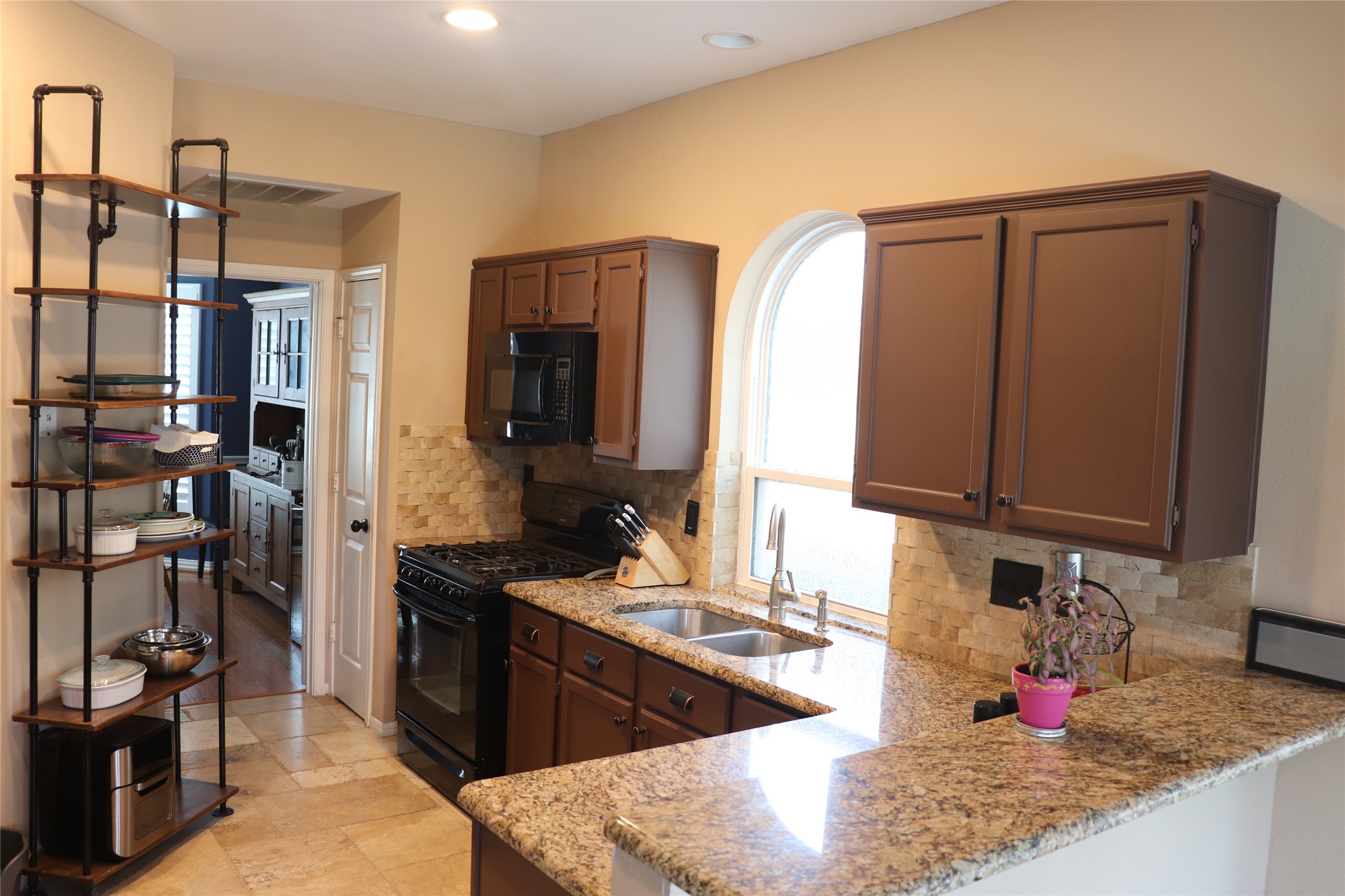 1222 Belmont Drive Grand Prairie TX 75052