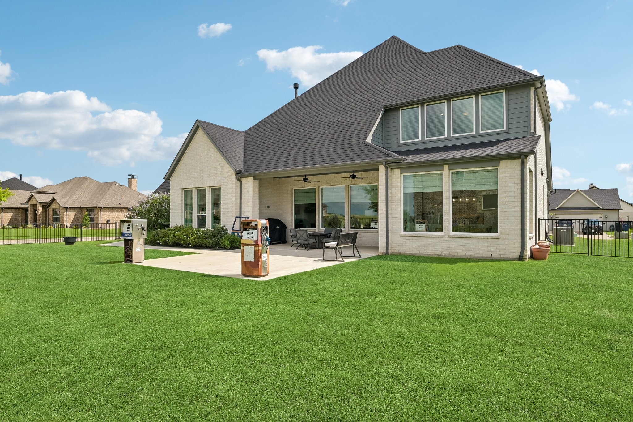 1701 Whispering Pines Lane Gunter TX 75058