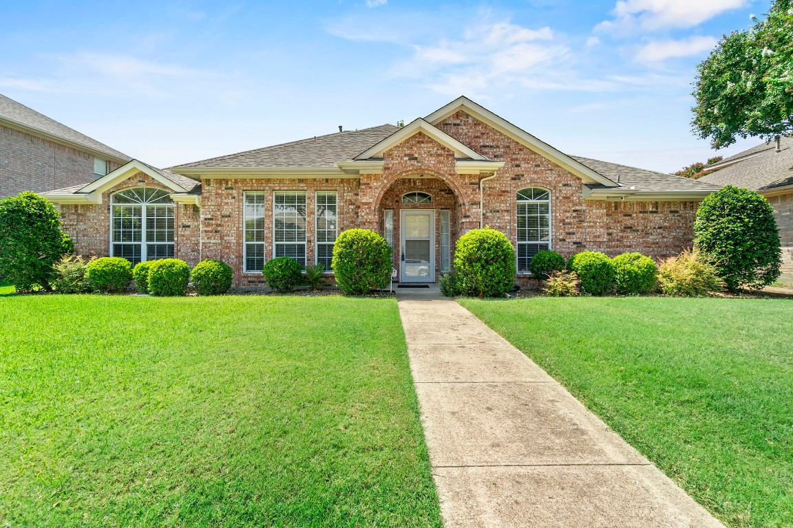 710 Yaupon Drive Garland TX 75044