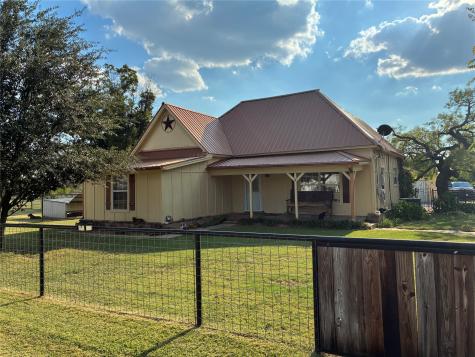 106 S Houston Street Millsap TX 76066