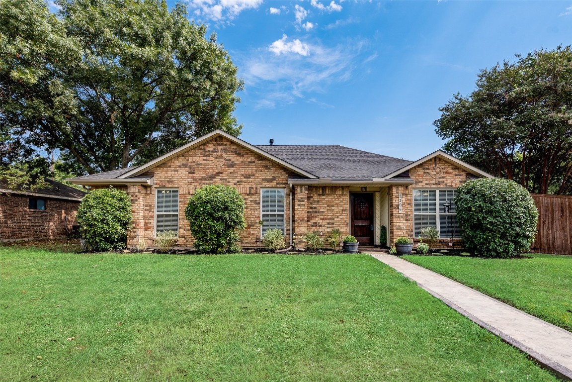 2306 Shadyoaks Lane Rowlett TX 75088