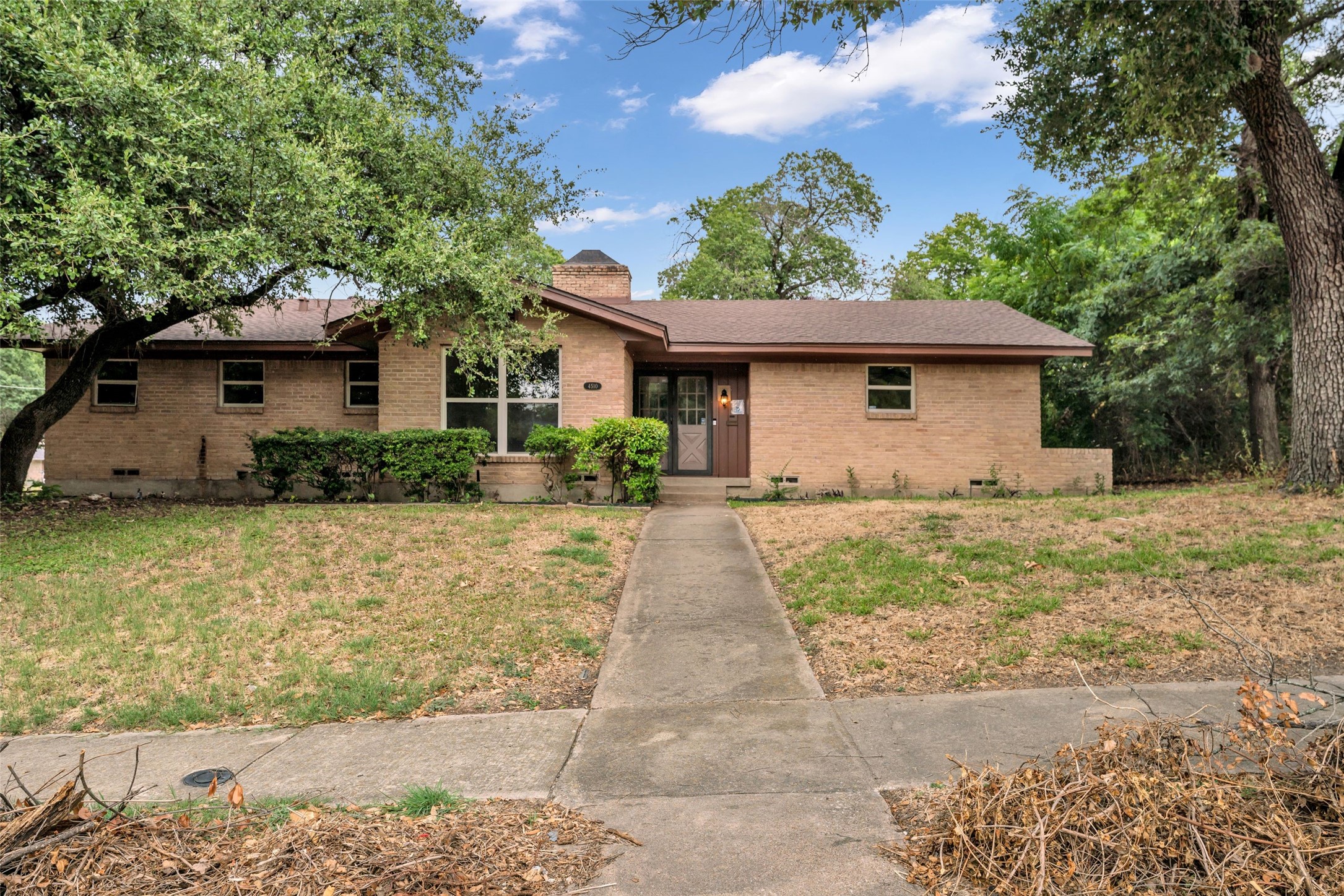 4510 Woodstock Drive Dallas TX 75232