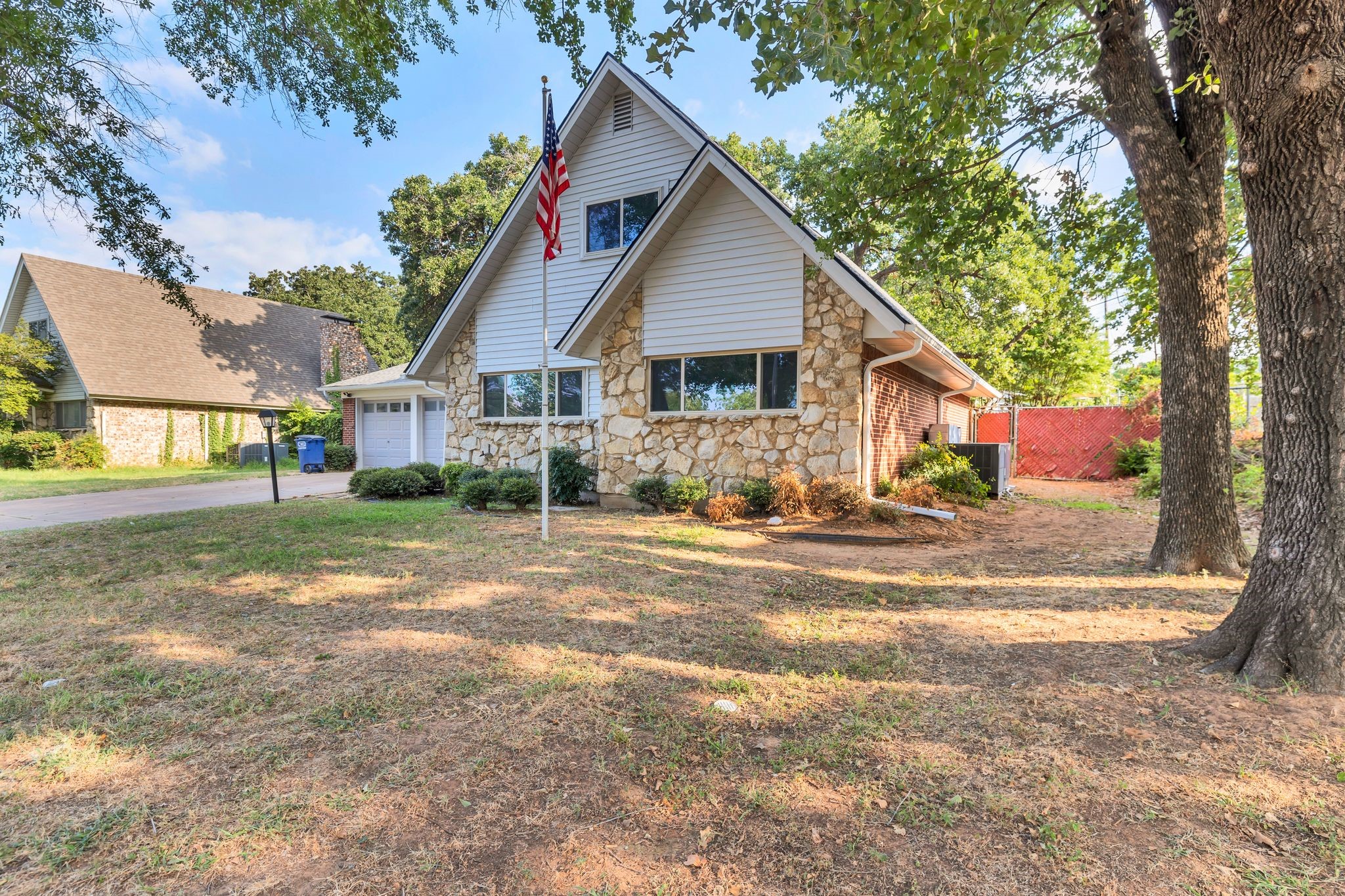 1602 Toplea Drive Euless TX 76040