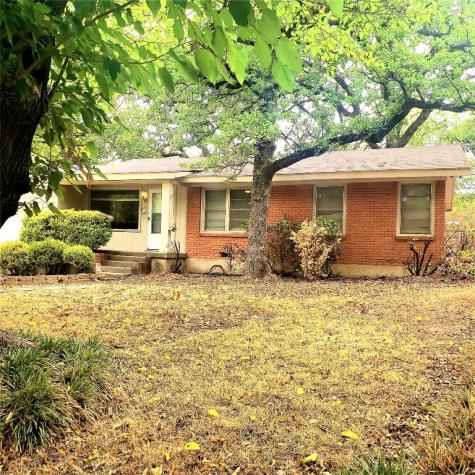 18 Lynwood Court Hurst TX 76053