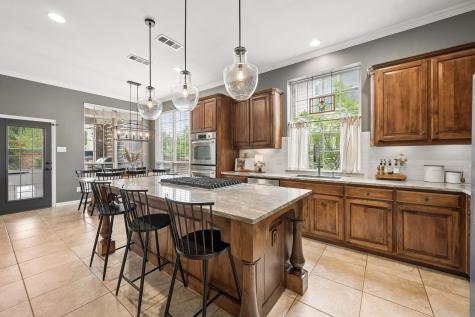 8312 Victoria Lane Lantana TX 76226