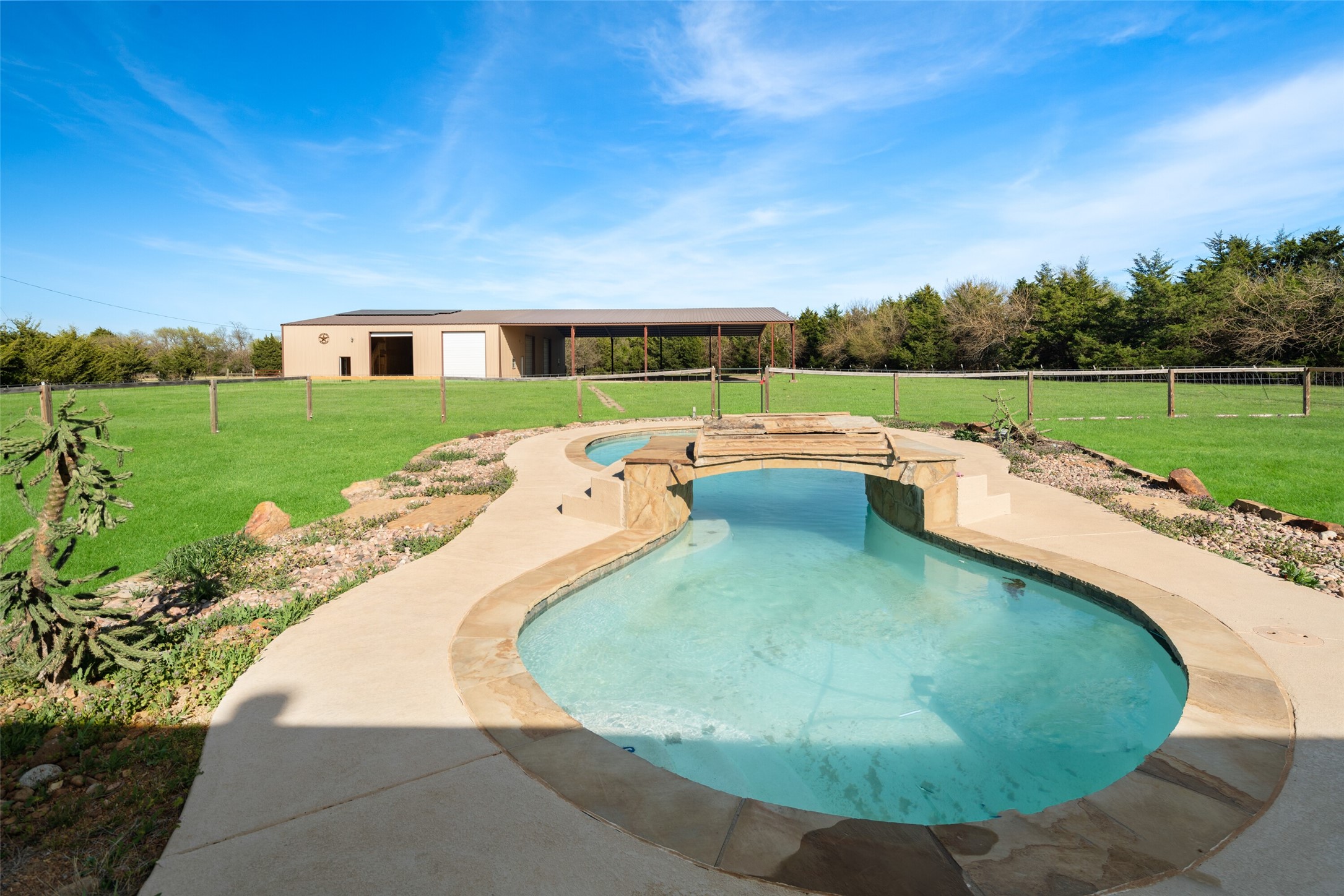 12488 Eastline Road Trenton TX 75490