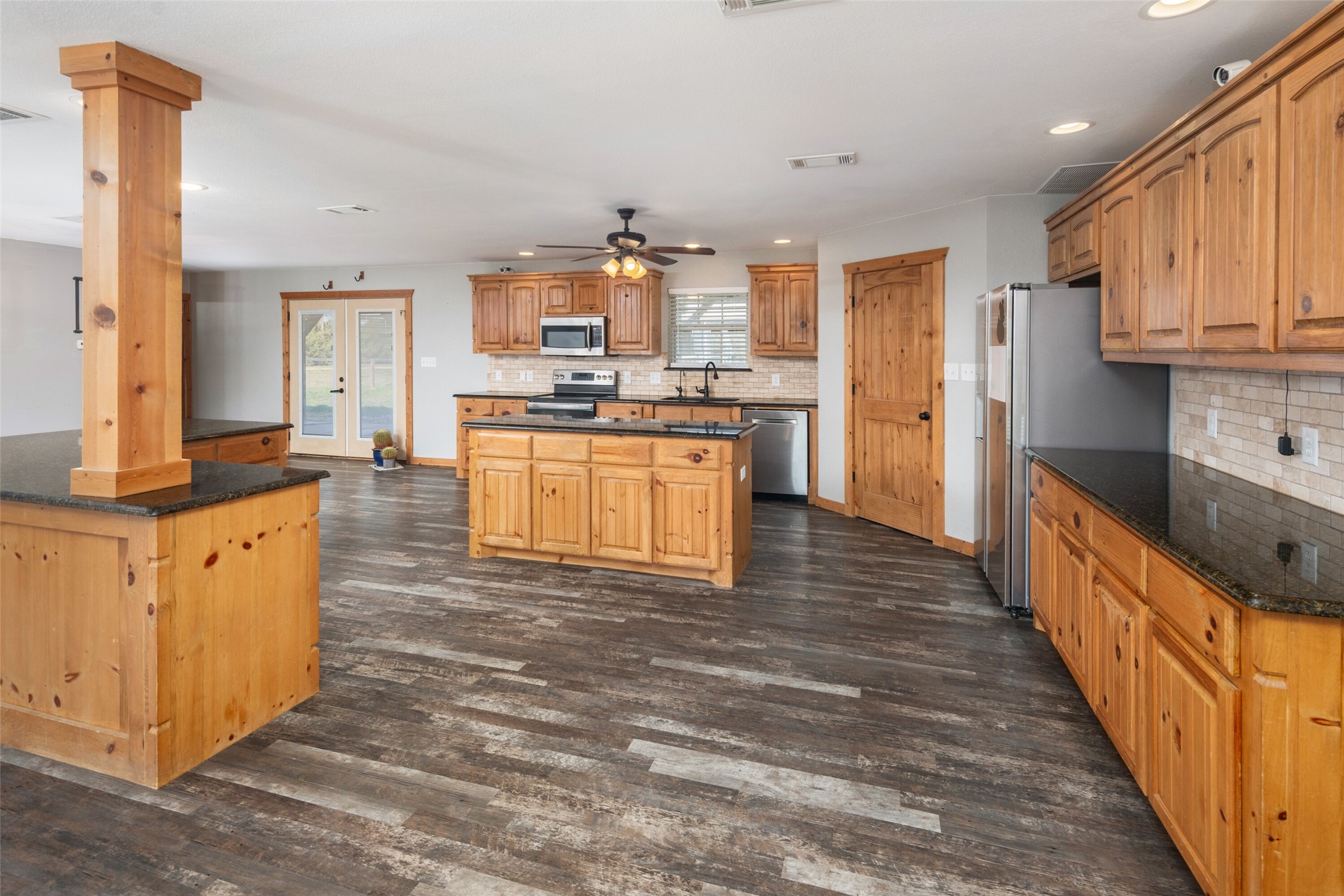 12488 Eastline Road Trenton TX 75490