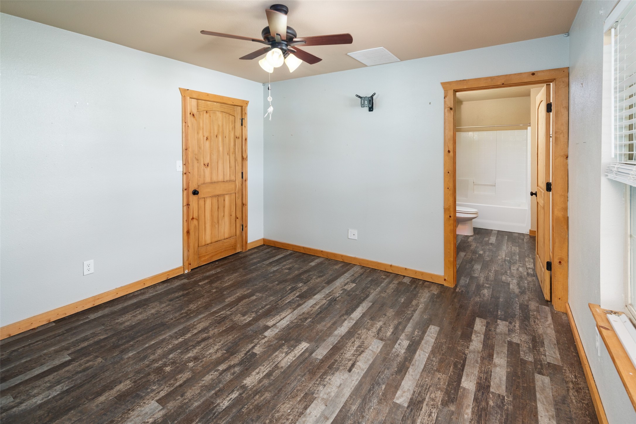 12488 Eastline Road Trenton TX 75490