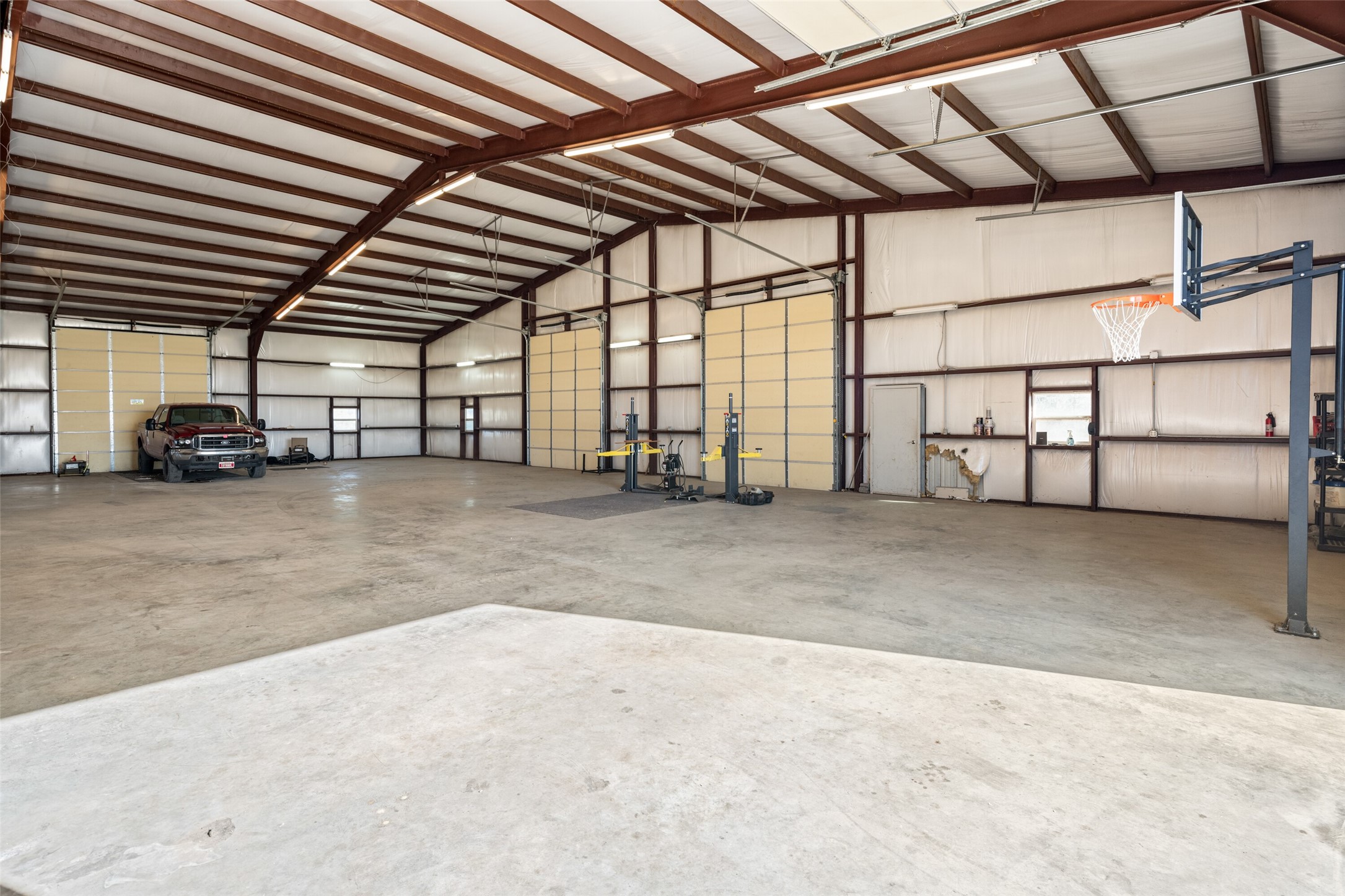 12488 Eastline Road Trenton TX 75490