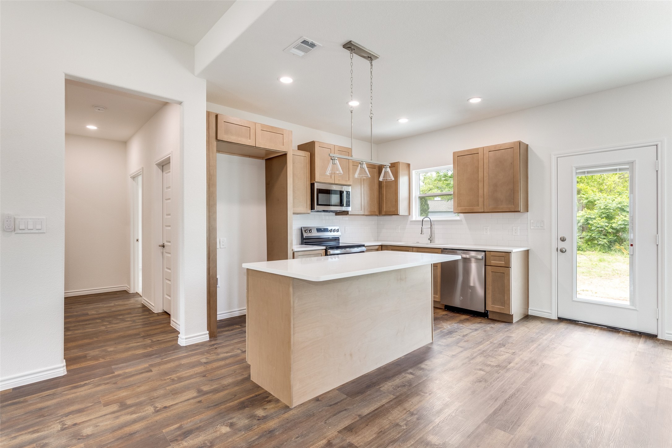 4004 Tahoe Court Granbury TX 76048