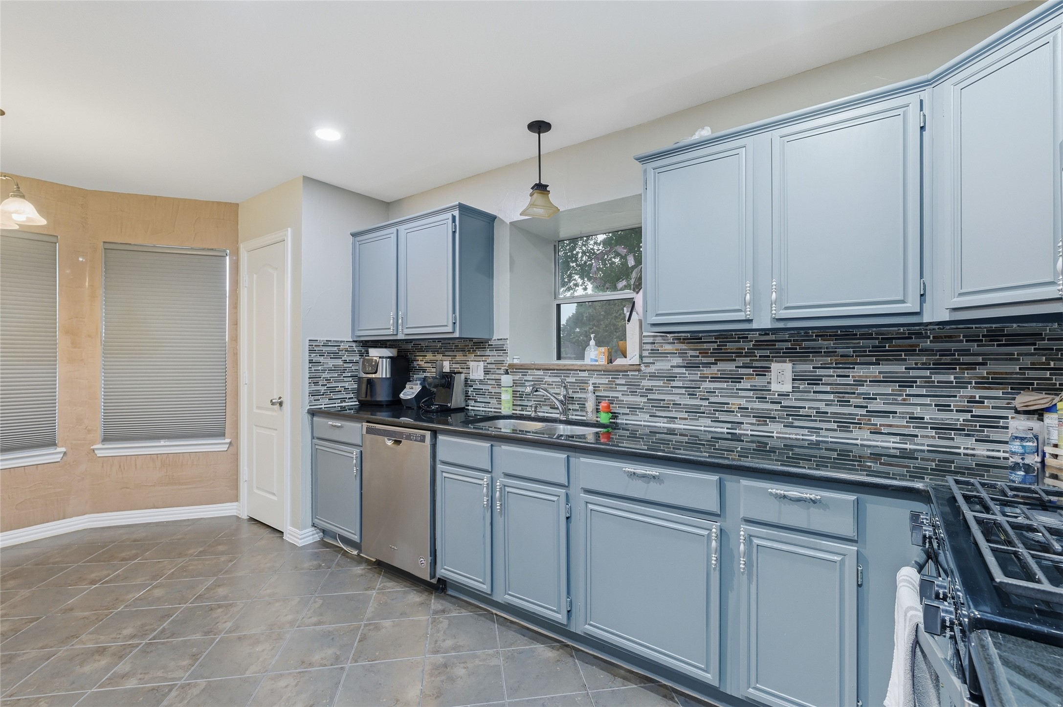 2213 Deep Valley Drive Mckinney TX 75071