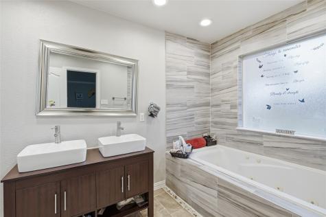 2213 Deep Valley Drive Mckinney TX 75071