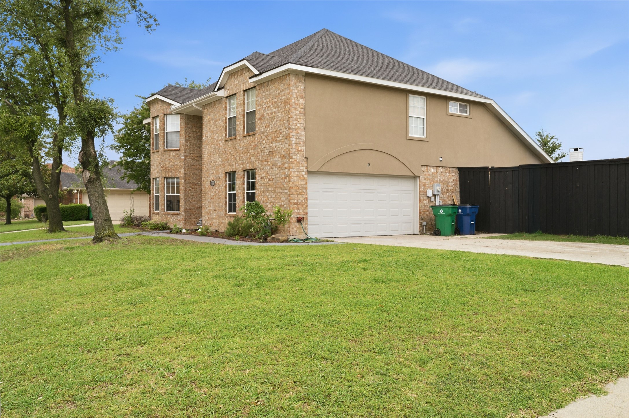 2213 Deep Valley Drive Mckinney TX 75071