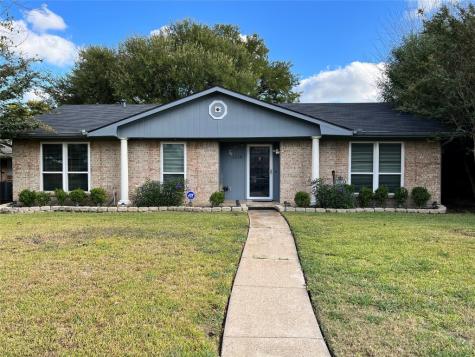 1110 Woodland Park Drive Garland TX 75040