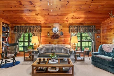 145 Rs County Road 3445 Emory TX 75440