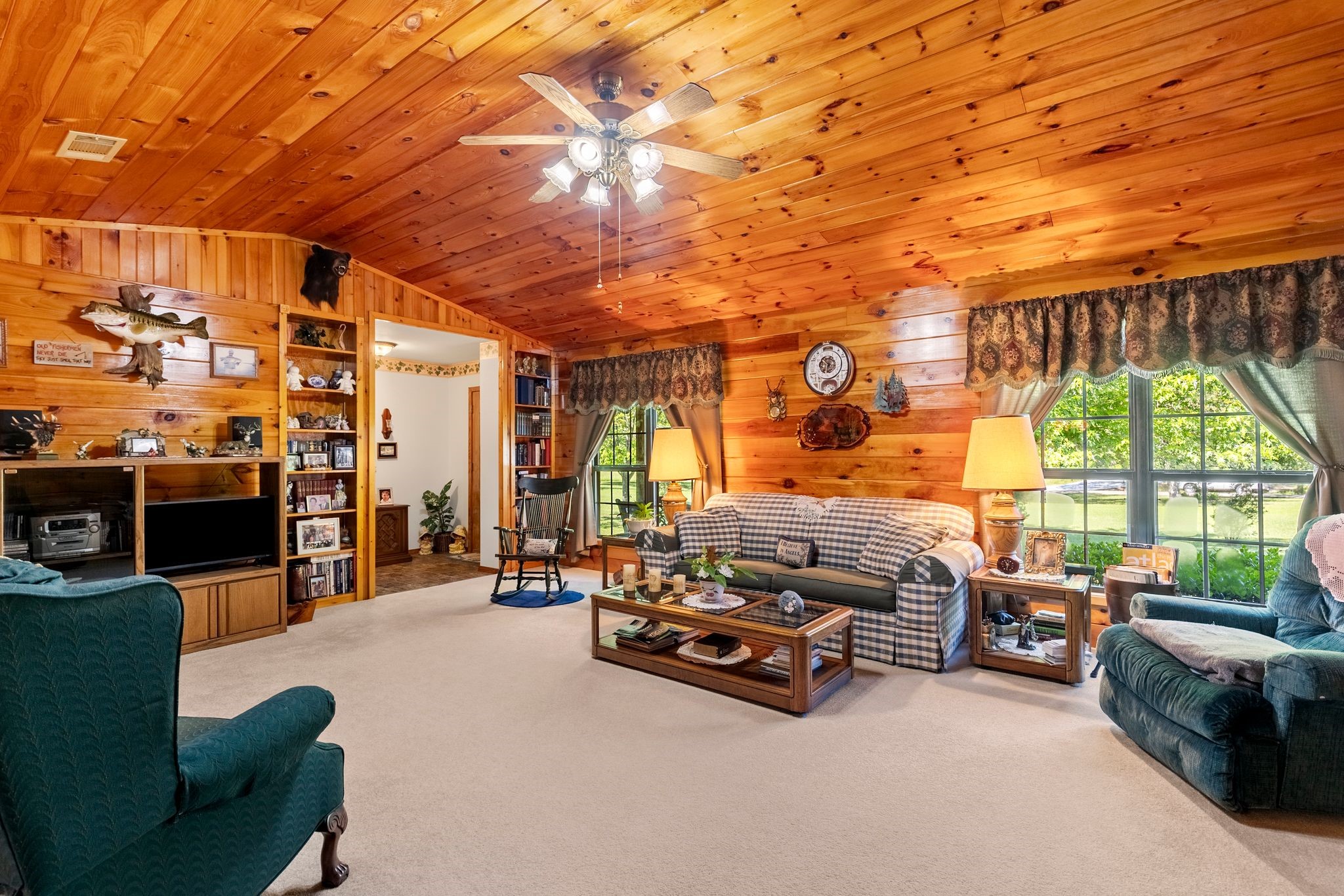 145 Rs County Road 3445 Emory TX 75440