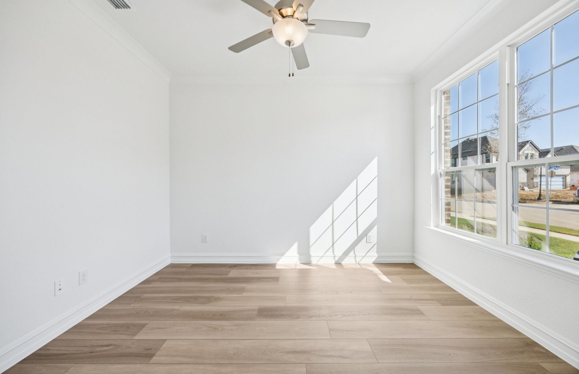 1109 Clayton Street Aubrey TX 76227