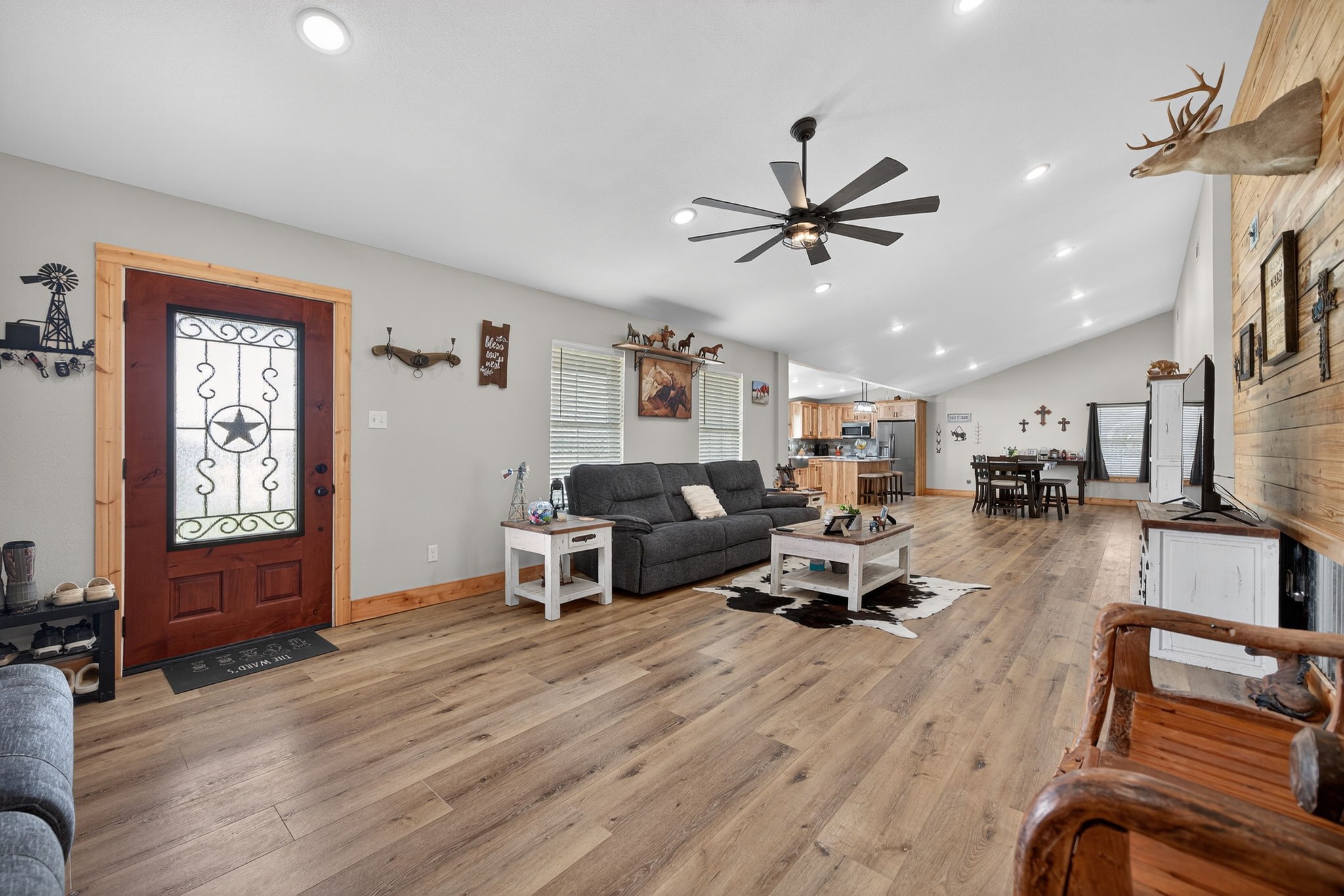 2444 Vz County Road 2813 Mabank TX 75147