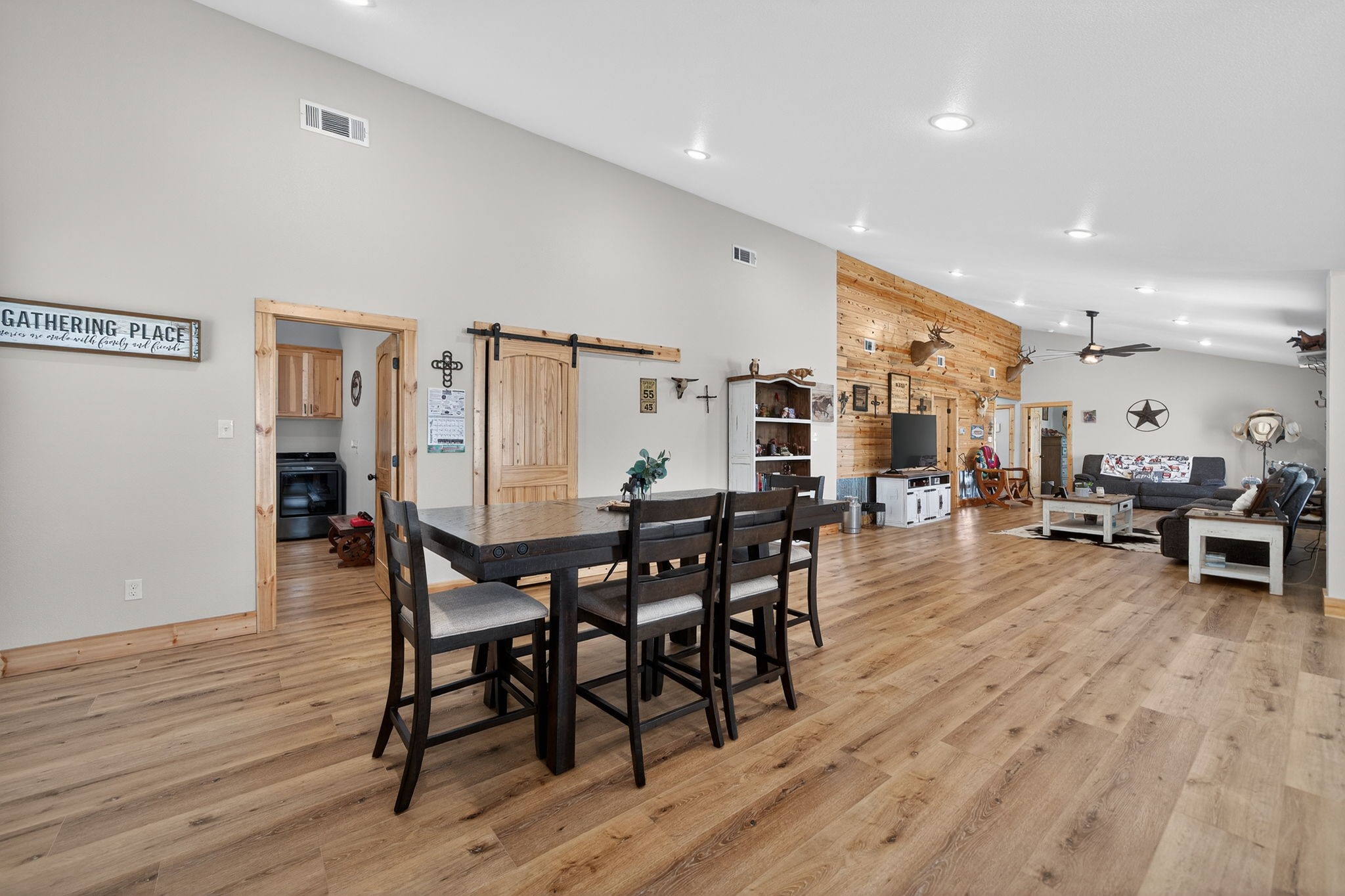 2444 Vz County Road 2813 Mabank TX 75147