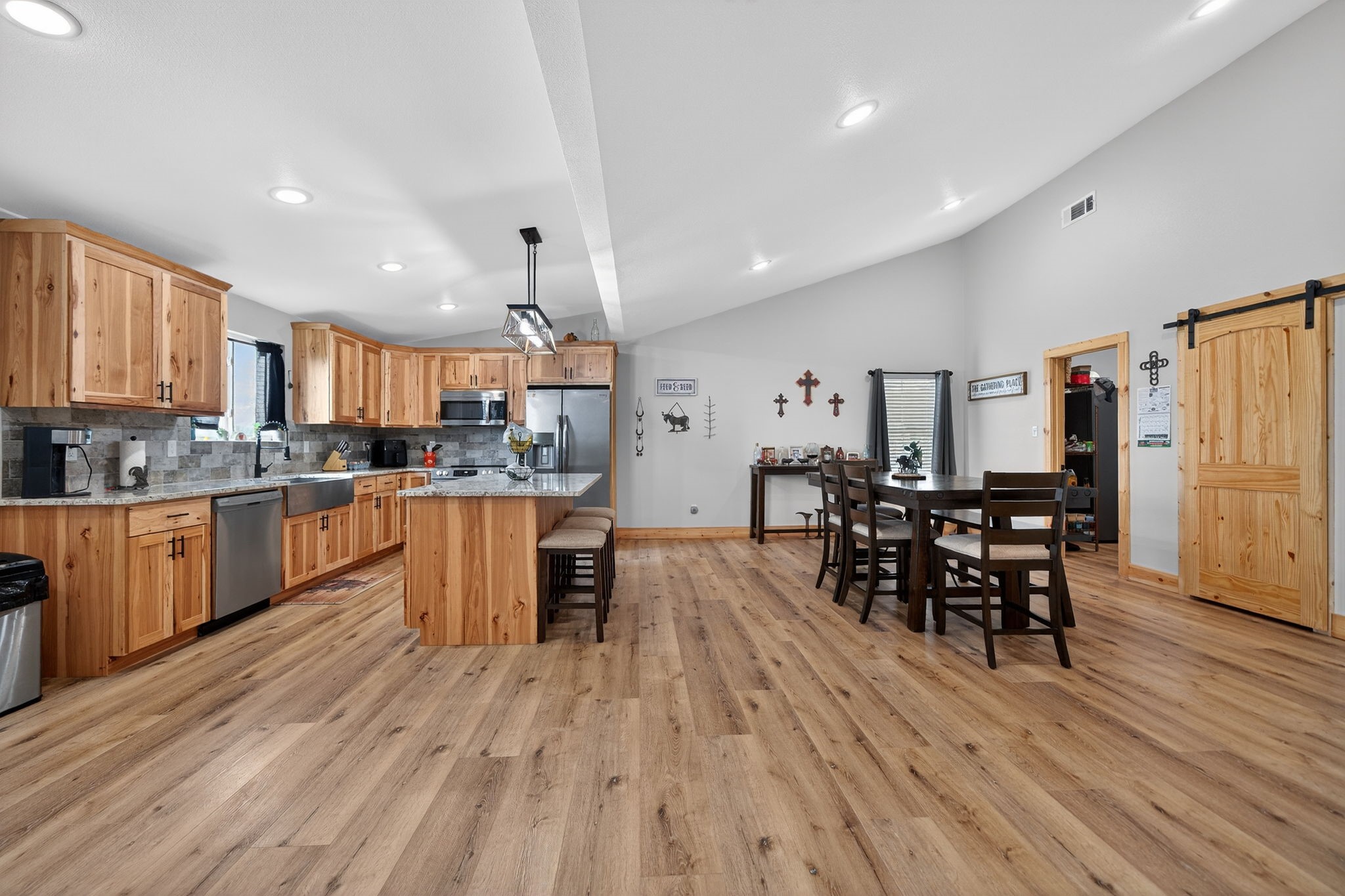 2444 Vz County Road 2813 Mabank TX 75147