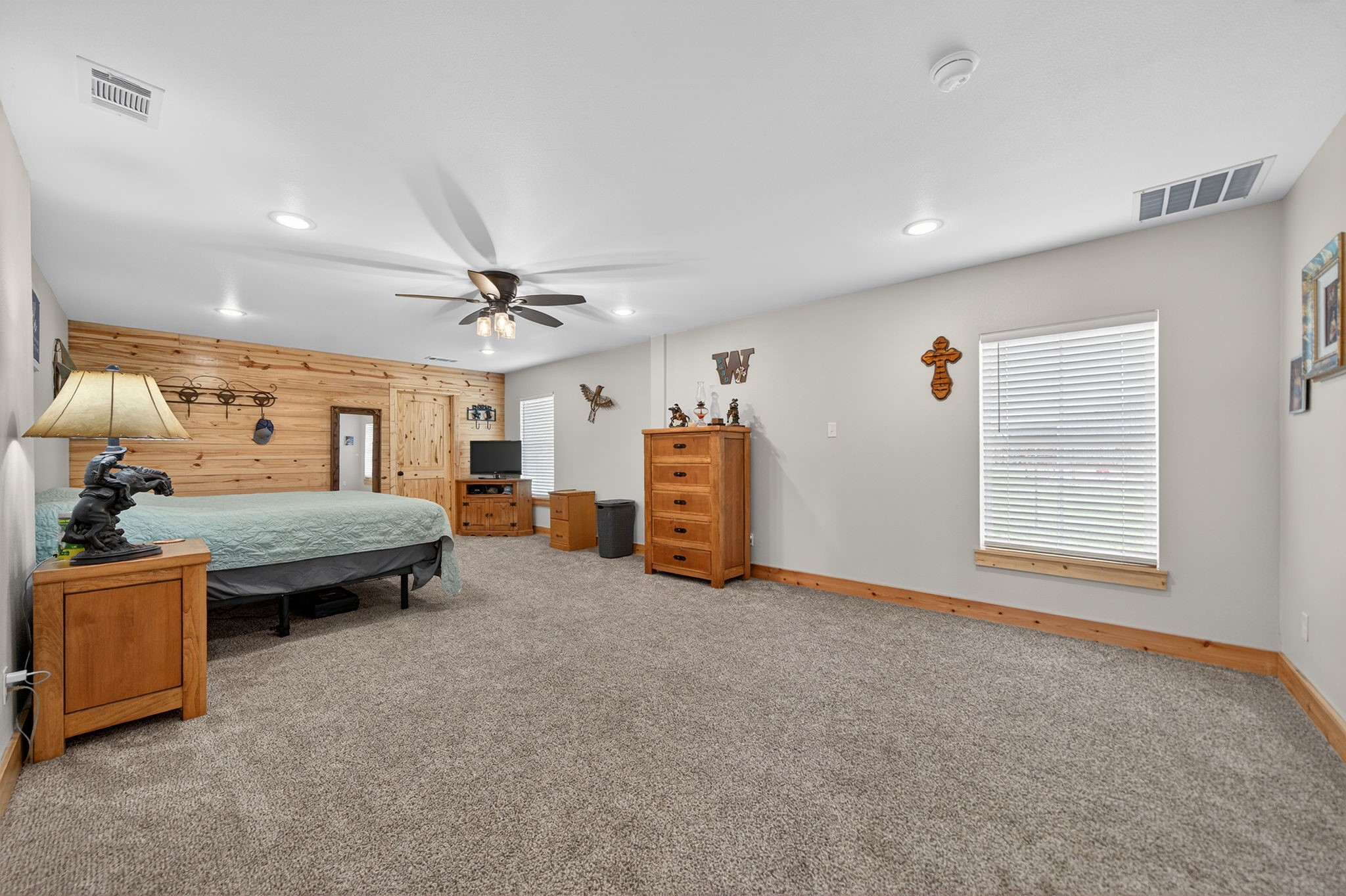 2444 Vz County Road 2813 Mabank TX 75147