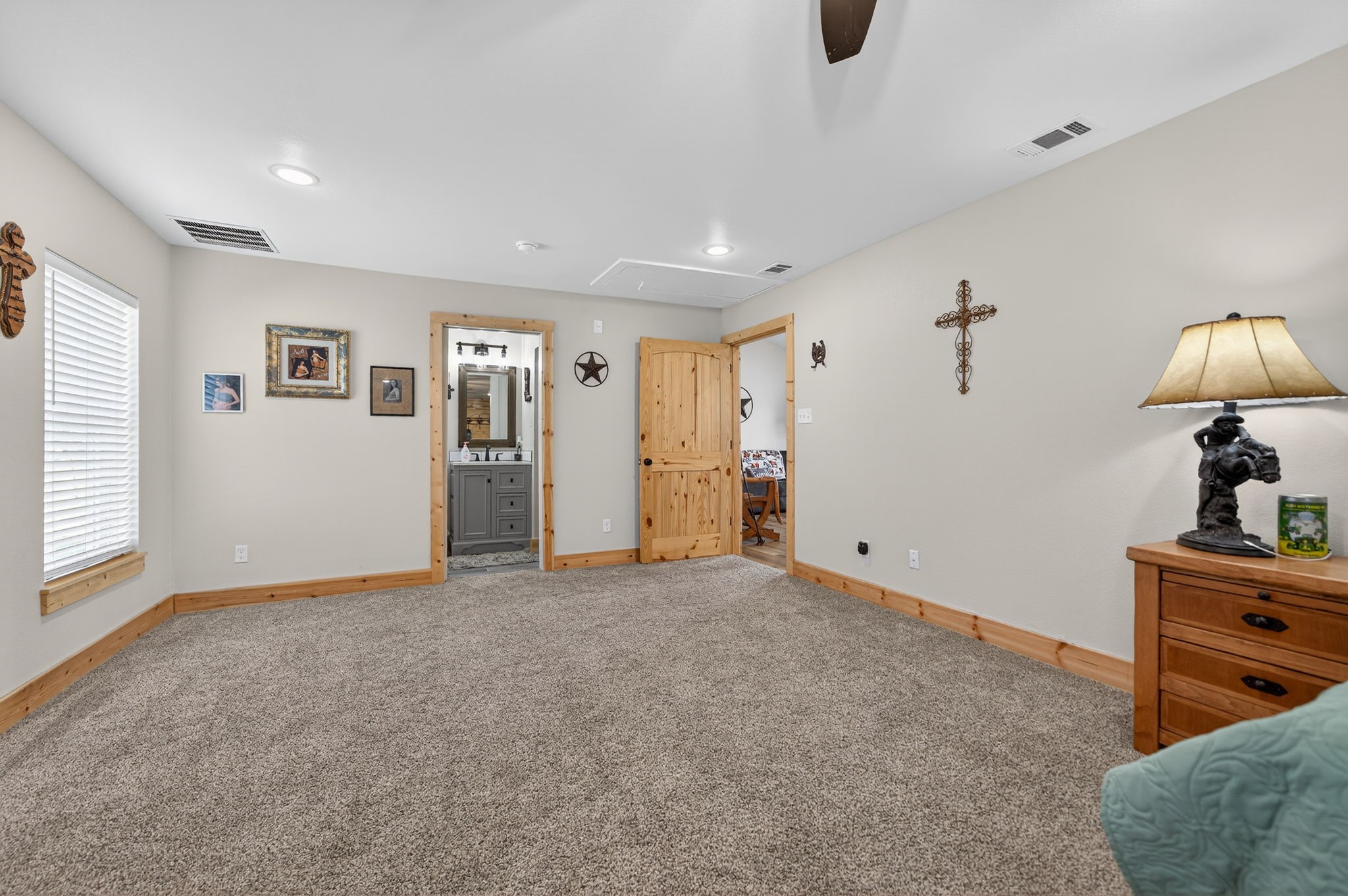 2444 Vz County Road 2813 Mabank TX 75147