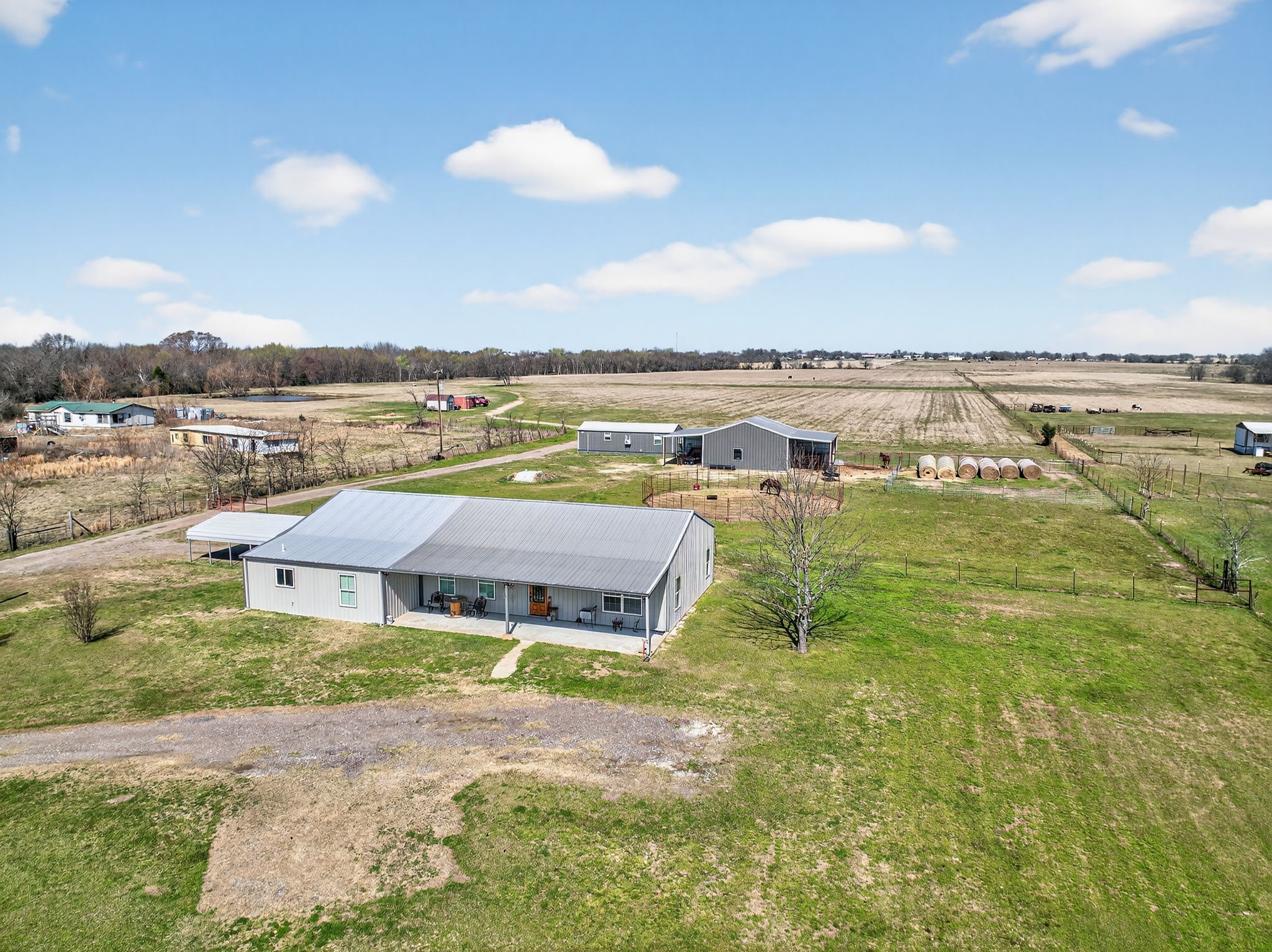 2444 Vz County Road 2813 Mabank TX 75147