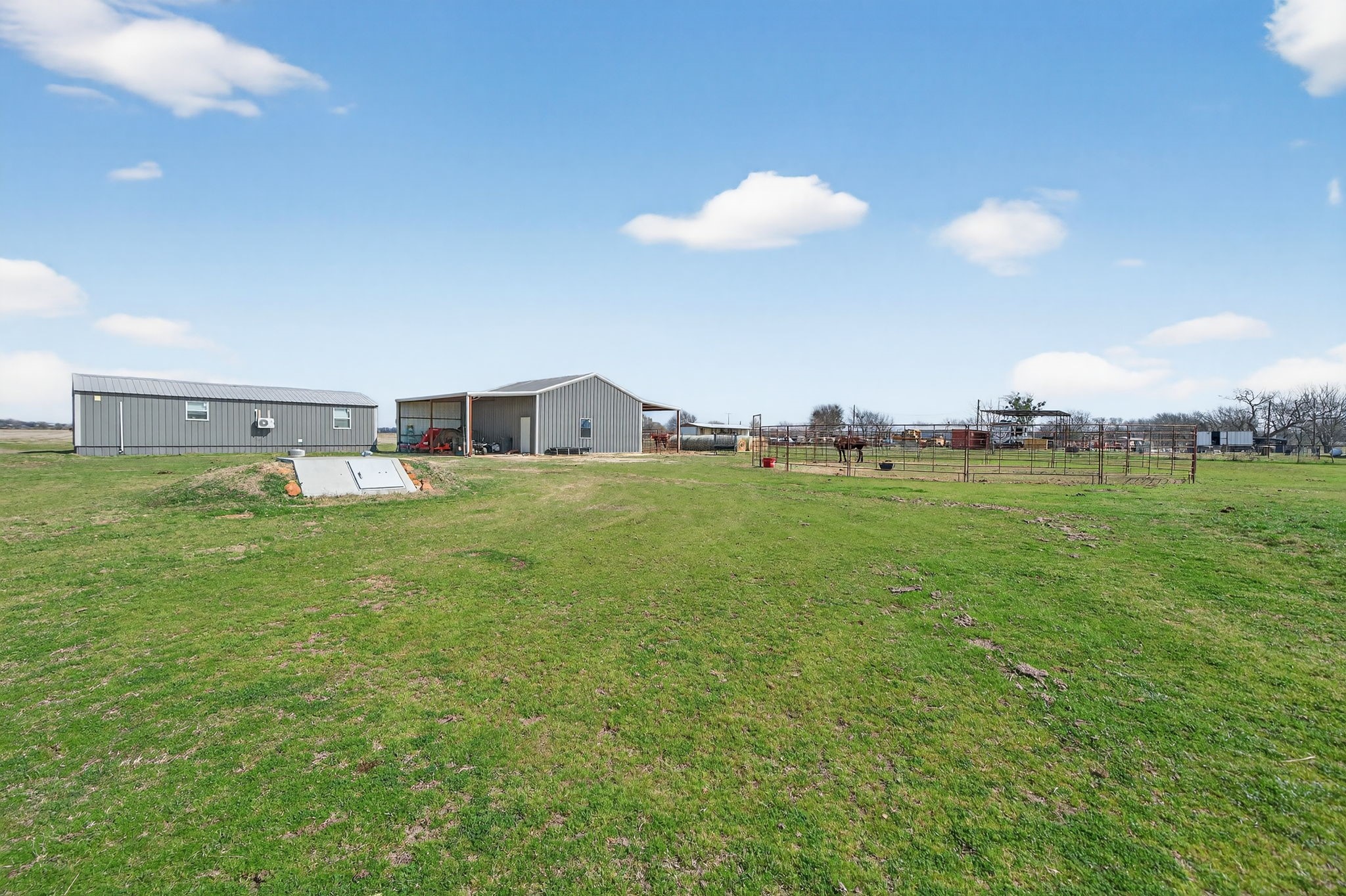 2444 Vz County Road 2813 Mabank TX 75147