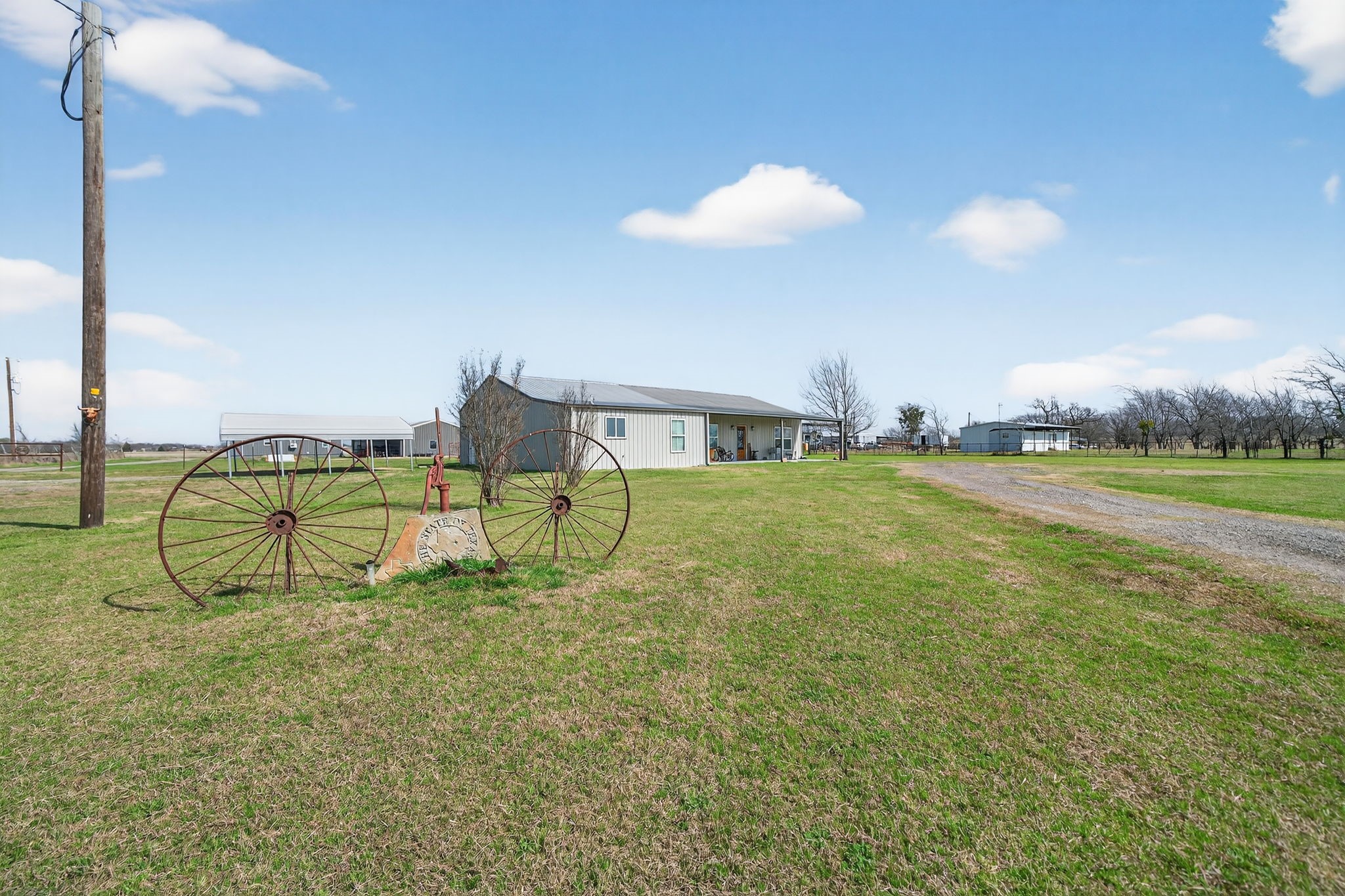2444 Vz County Road 2813 Mabank TX 75147