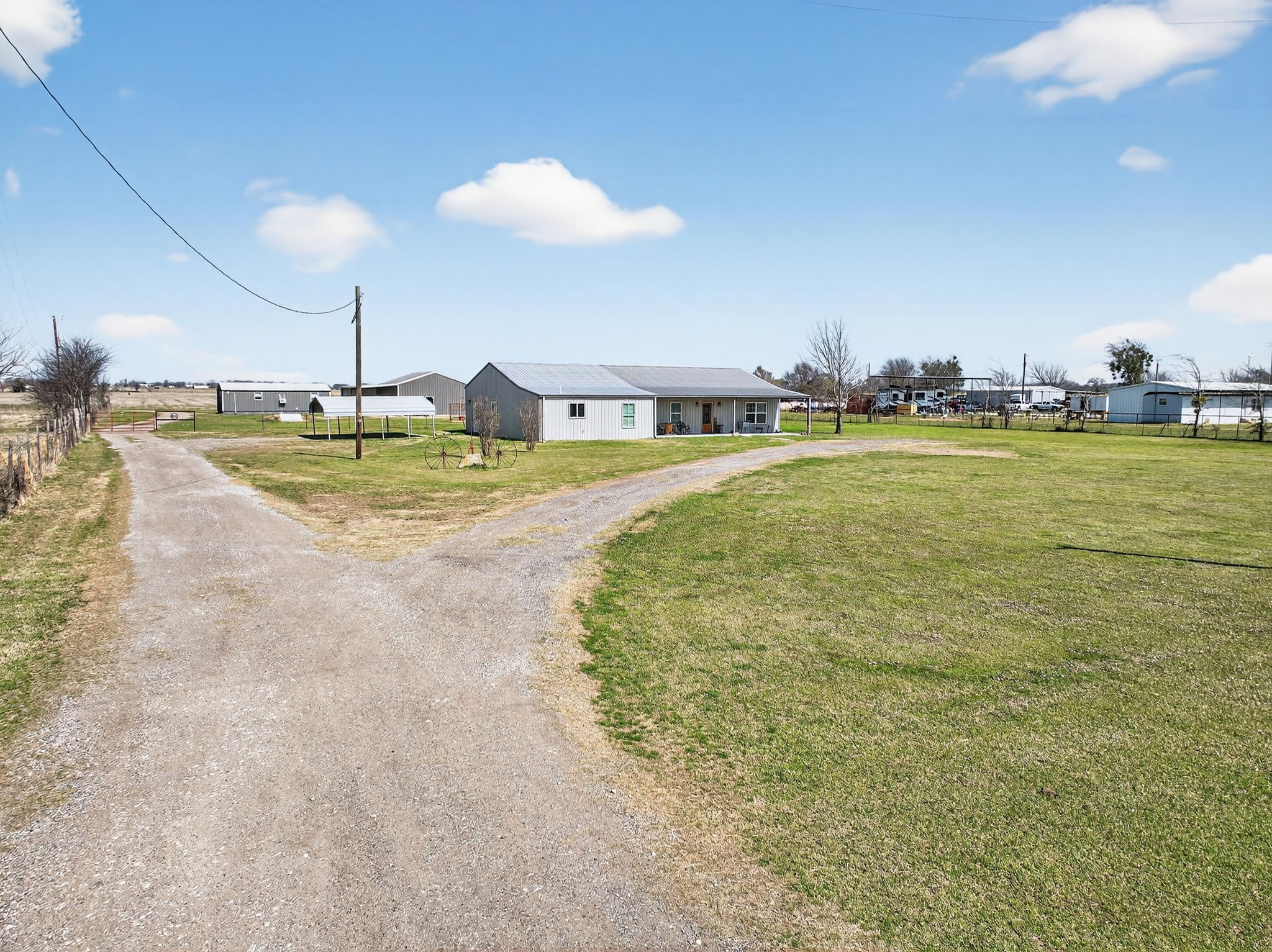2444 Vz County Road 2813 Mabank TX 75147