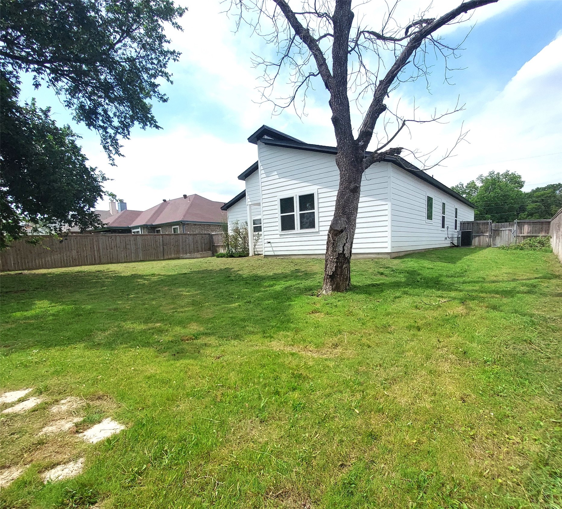 2604 Flora Lane Denison TX 75020