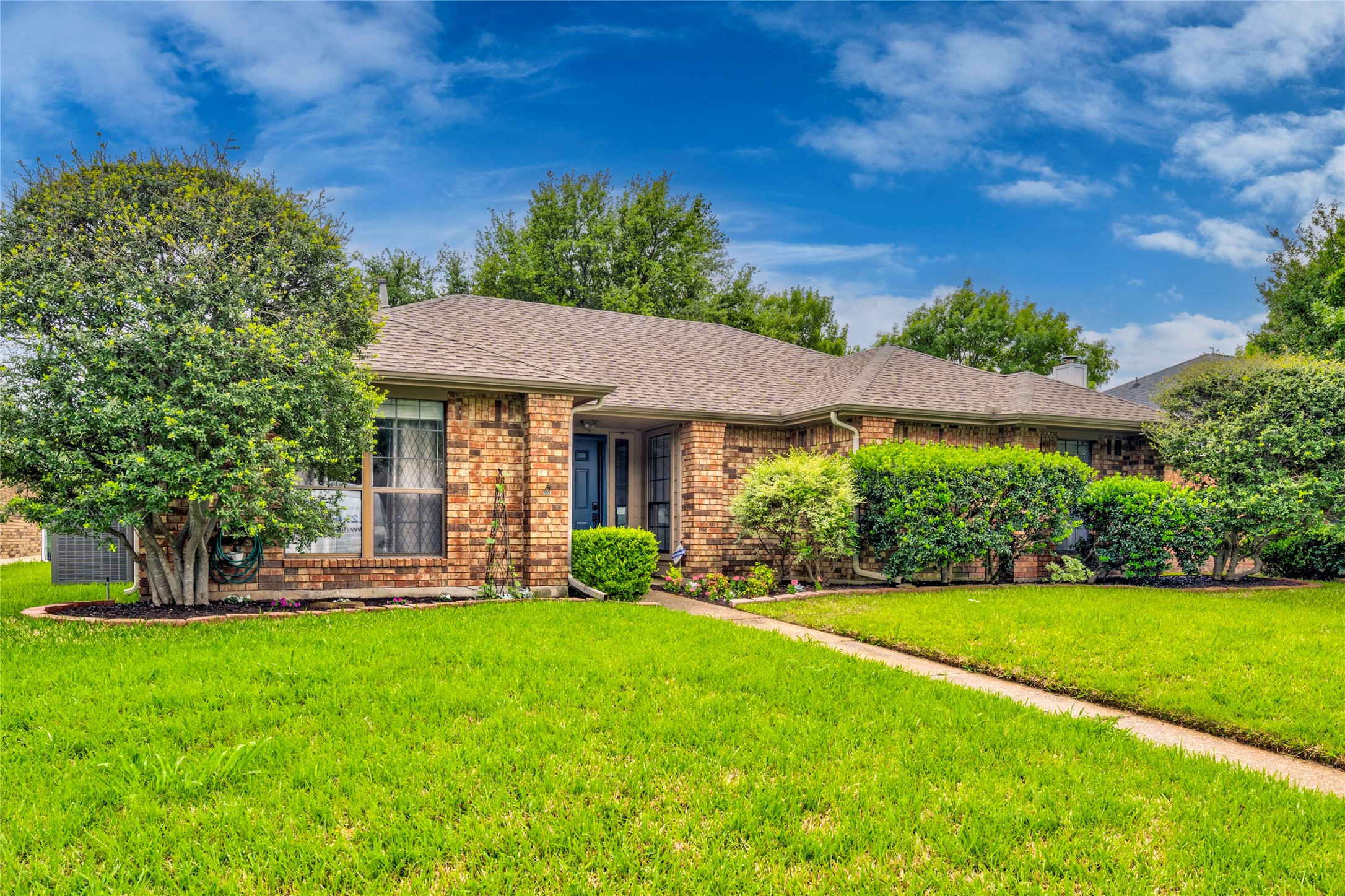 2002 Lansdown Drive Carrollton TX 75010