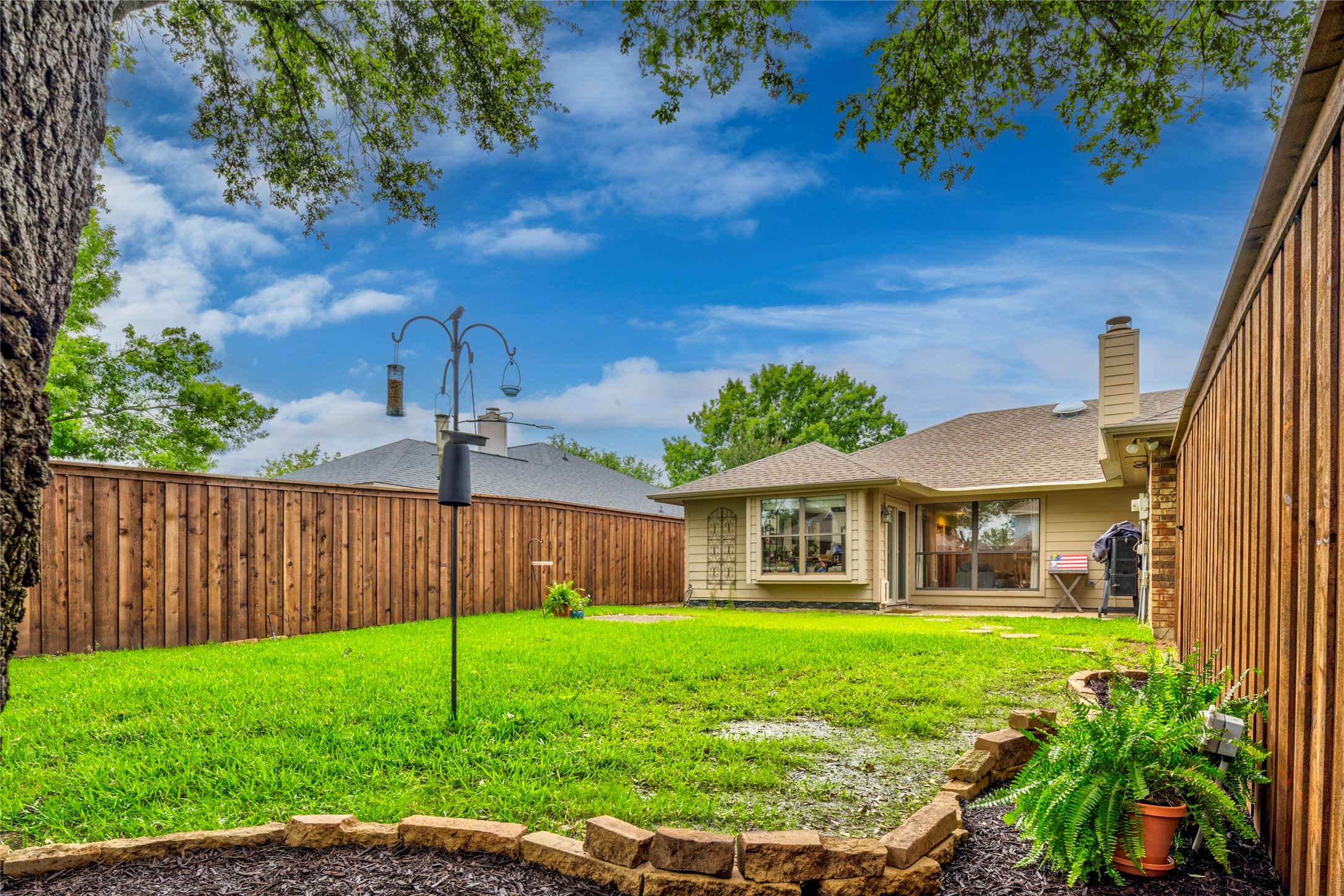 2002 Lansdown Drive Carrollton TX 75010