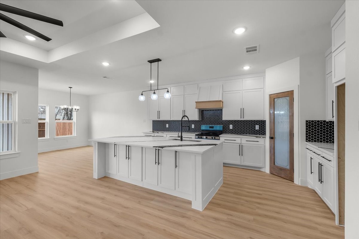415 Hensley Drive Grand Prairie TX 75050