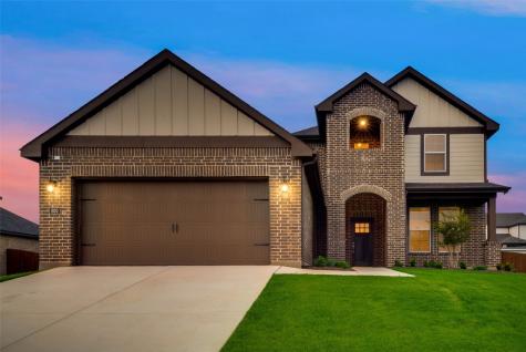 800 Feather Edge Drive Springtown TX 76082