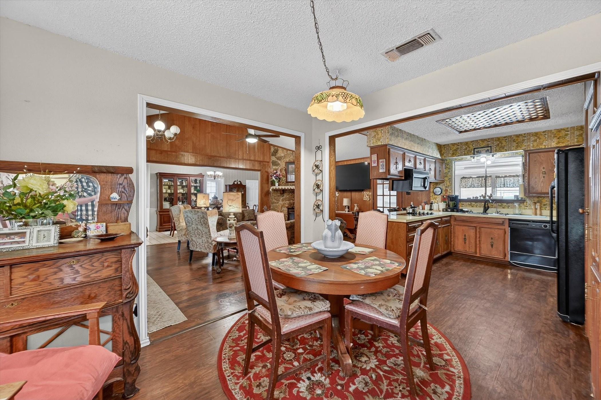 1516 Caddo Peak Trail Joshua TX 76058
