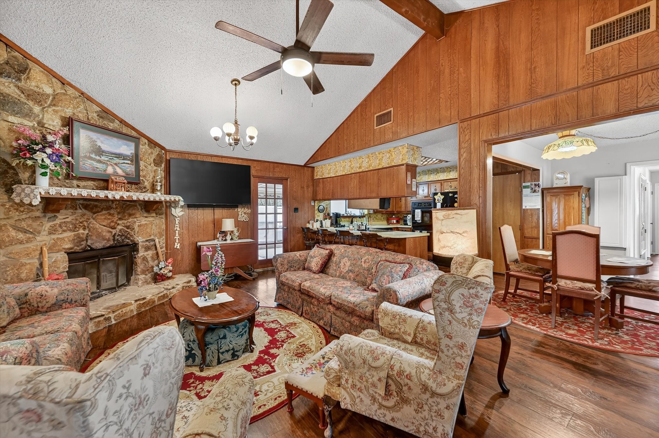 1516 Caddo Peak Trail Joshua TX 76058