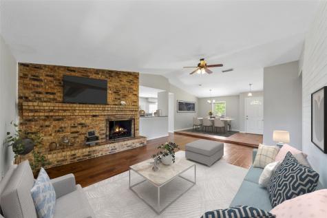 725 Woodcastle Drive Garland TX 75040